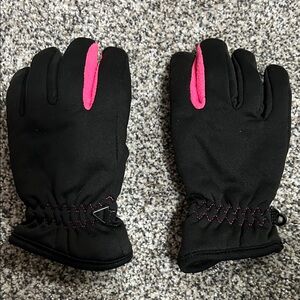 Black and Pink Winter Gloves